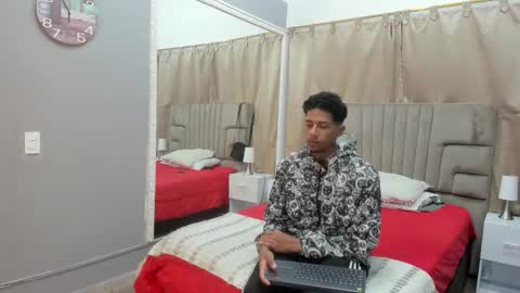 Snapshot of julian_billy chatting on January 28, 2025, 11:17 am julian billy online show from January 28, 2025, 11:17 am