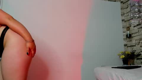 Snapshot of julieta_333 chatting on March 8, 2025, 5:11 pm julieta_333 online show from March 8, 2025, 5:11 pm