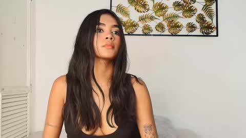Snapshot of julieta_aguilar chatting on September 15, 2025, 7:14 pm Juli online show from September 15, 2025, 7:14 pm
