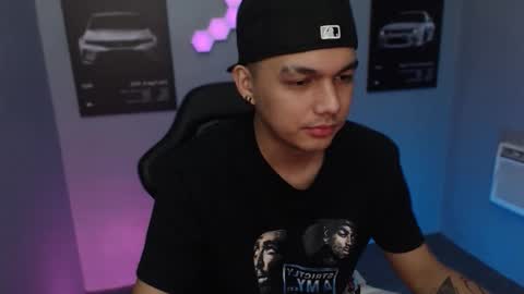 Snapshot of justagamerxxx chatting on October 3, 2025, 9:23 pm Rhys online show from October 3, 2025, 9:23 pm