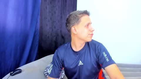 Snapshot of justin_biker chatting on December 10, 2024, 2:27 am justin_biker online show from December 10, 2024, 2:27 am