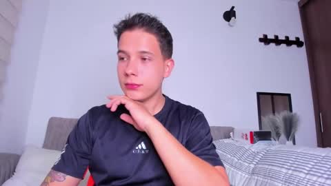 Snapshot of justin_biker chatting on March 1, 2025, 1:11 am justin_biker online show from March 1, 2025, 1:11 am