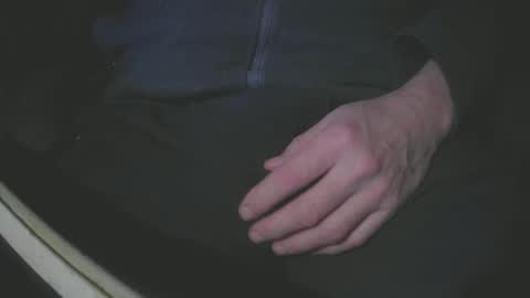 Snapshot of justme39057 chatting on December 10, 2024, 4:38 pm Justme39057 online show from December 10, 2024, 4:38 pm