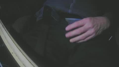 Snapshot of justme39057 chatting on February 17, 2025, 9:19 pm Justme39057 online show from February 17, 2025, 9:19 pm