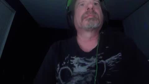 Snapshot of justmetool chatting on October 12, 2025, 6:01 am Tool online show from October 12, 2025, 6:01 am