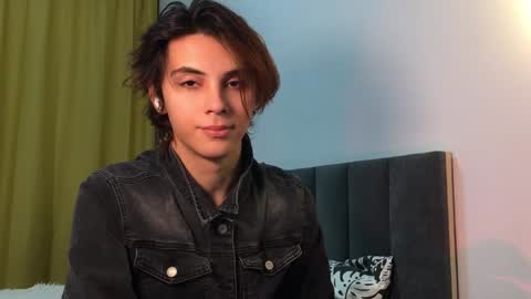 Snapshot of k0sta_32 chatting on January 17, 2025, 10:23 pm k0sta online show from January 17, 2025, 10:23 pm