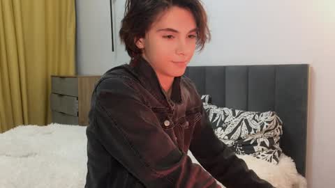 Snapshot of k0sta_32 chatting on January 24, 2025, 6:04 pm k0sta online show from January 24, 2025, 6:04 pm