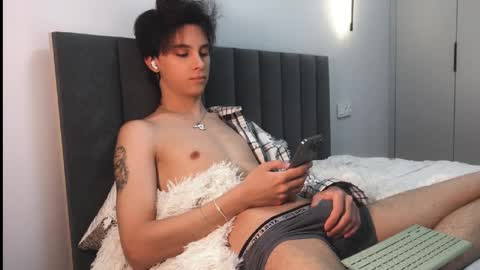 Snapshot of k0sta_32 chatting on February 10, 2025, 5:30 pm k0sta online show from February 10, 2025, 5:30 pm