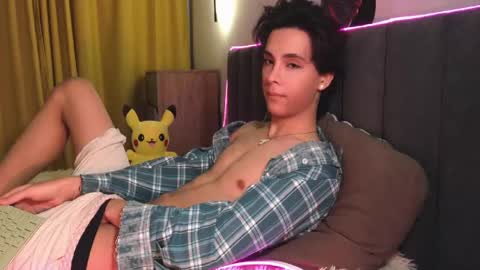 Snapshot of k0sta_32 chatting on March 8, 2025, 9:29 pm k0sta online show from March 8, 2025, 9:29 pm