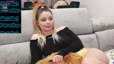 Snapshot of kailyn_moen01 chatting on January 8, 2025, 9:23 pm Kailyn online show from January 8, 2025, 9:23 pm