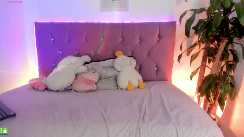 Snapshot of kanao_tsuyuri chatting on December 27, 2024, 10:59 pm  Kanao uwu online show from December 27, 2024, 10:59 pm