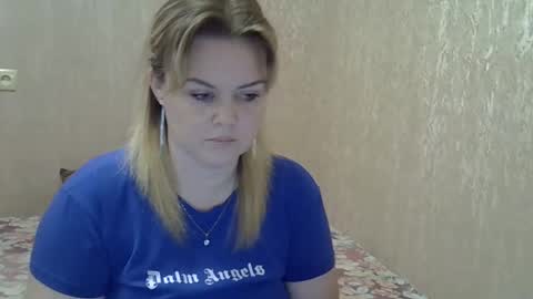 Snapshot of karennelsonx chatting on December 21, 2024, 1:10 pm karennelsonx online show from December 21, 2024, 1:10 pm
