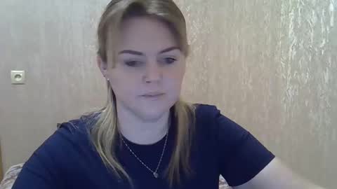 Snapshot of karennelsonx chatting on December 24, 2024, 1:50 pm karennelsonx online show from December 24, 2024, 1:50 pm