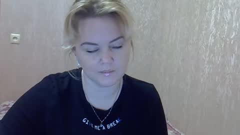 Snapshot of karennelsonx chatting on January 18, 2025, 4:31 pm karennelsonx online show from January 18, 2025, 4:31 pm