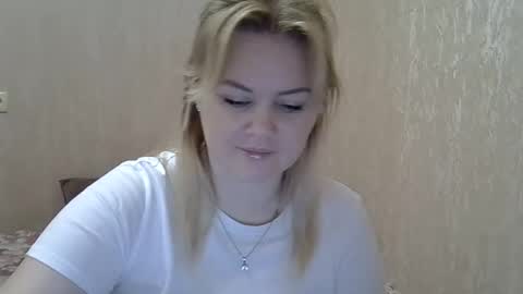 Snapshot of karennelsonx chatting on January 21, 2025, 3:43 pm karennelsonx online show from January 21, 2025, 3:43 pm