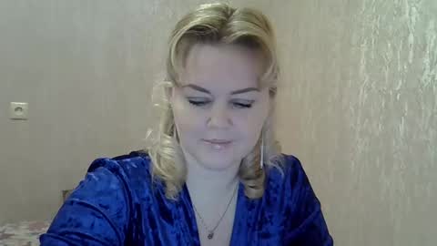 Snapshot of karennelsonx chatting on January 24, 2025, 1:25 pm karennelsonx online show from January 24, 2025, 1:25 pm