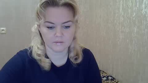 Snapshot of karennelsonx chatting on February 11, 2025, 12:27 pm karennelsonx online show from February 11, 2025, 12:27 pm