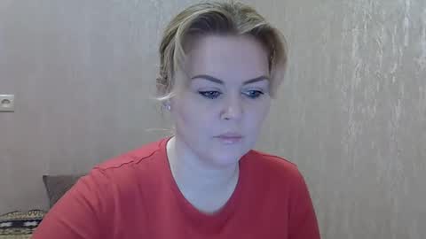 Snapshot of karennelsonx chatting on February 12, 2025, 12:22 pm karennelsonx online show from February 12, 2025, 12:22 pm