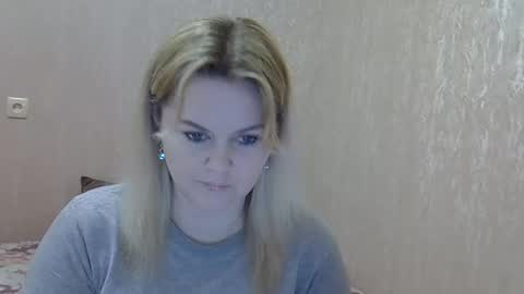 Snapshot of karennelsonx chatting on February 19, 2025, 3:05 pm karennelsonx online show from February 19, 2025, 3:05 pm