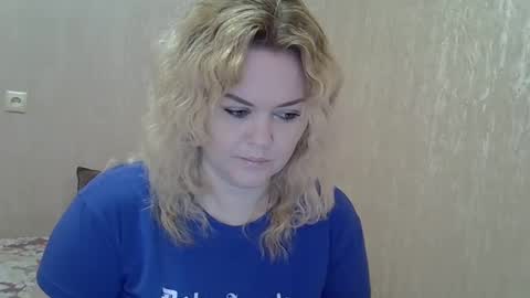 Snapshot of karennelsonx chatting on February 20, 2025, 9:22 am karennelsonx online show from February 20, 2025, 9:22 am