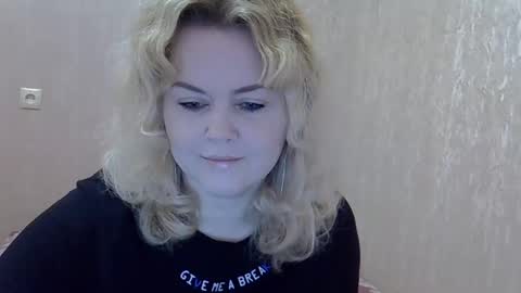 Snapshot of karennelsonx chatting on February 21, 2025, 2:06 pm karennelsonx online show from February 21, 2025, 2:06 pm