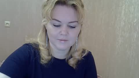 Snapshot of karennelsonx chatting on February 23, 2025, 11:55 am karennelsonx online show from February 23, 2025, 11:55 am