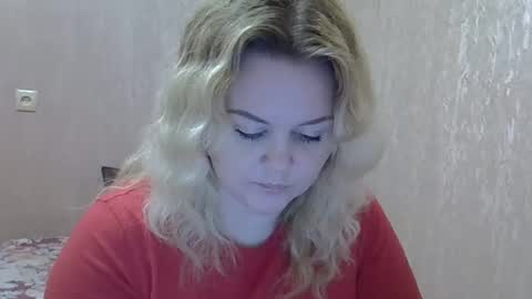 Snapshot of karennelsonx chatting on March 2, 2025, 5:25 pm karennelsonx online show from March 2, 2025, 5:25 pm