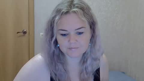 Snapshot of karennelsonx chatting on September 11, 2025, 10:59 am karennelsonx online show from September 11, 2025, 10:59 am