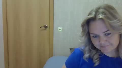 Snapshot of karennelsonx chatting on September 20, 2025, 12:28 pm karennelsonx online show from September 20, 2025, 12:28 pm