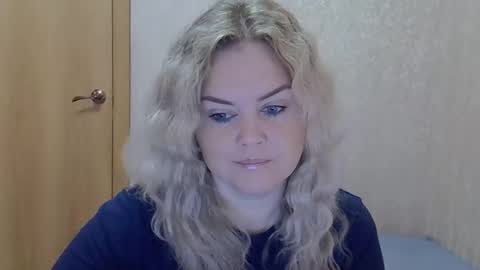 Snapshot of karennelsonx chatting on September 25, 2025, 8:29 am karennelsonx online show from September 25, 2025, 8:29 am