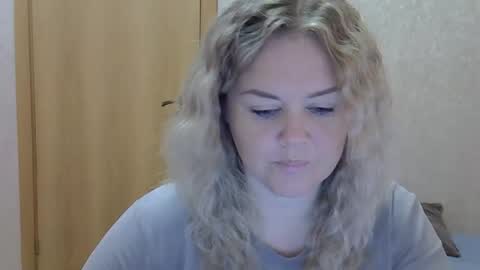 Snapshot of karennelsonx chatting on October 17, 2025, 3:36 pm karennelsonx online show from October 17, 2025, 3:36 pm
