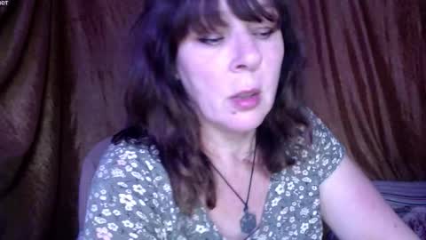Karina online show from October 16, 2025, 9:54 am