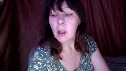 Karina online show from October 23, 2025, 4:34 am