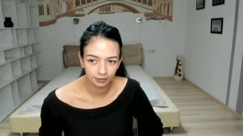 Snapshot of karinalees chatting on November 11, 2025, 8:14 am Karina online show from November 11, 2025, 8:14 am