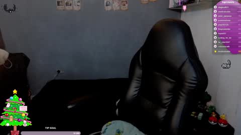 Snapshot of kariozzz chatting on December 5, 2024, 4:09 am call me kai 3 online show from December 5, 2024, 4:09 am