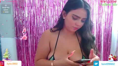 Snapshot of karol_09 chatting on December 6, 2024, 7:01 pm karol 09 online show from December 6, 2024, 7:01 pm