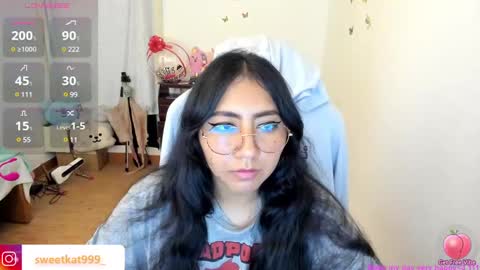 Snapshot of kat_ly_chan chatting on January 31, 2025, 12:40 pm Kat       online show from January 31, 2025, 12:40 pm