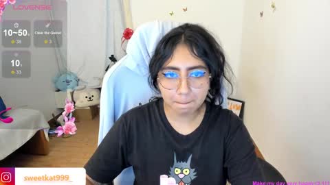 Snapshot of kat_ly_chan chatting on February 15, 2025, 7:17 pm Kat       online show from February 15, 2025, 7:17 pm