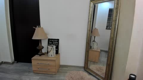 Snapshot of kate_belle chatting on January 25, 2025, 2:26 am Kate online show from January 25, 2025, 2:26 am