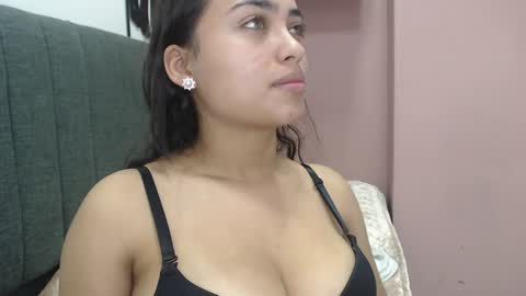 Snapshot of kate_stam chatting on December 12, 2024, 1:39 pm Kari online show from December 12, 2024, 1:39 pm