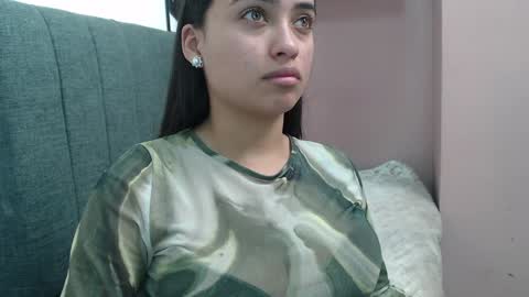 Snapshot of kate_stam chatting on December 19, 2024, 8:13 pm Kari online show from December 19, 2024, 8:13 pm