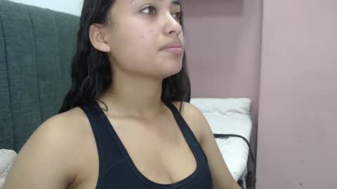 Snapshot of kate_stam chatting on February 19, 2025, 1:50 pm Kari online show from February 19, 2025, 1:50 pm