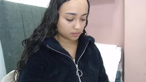 Snapshot of kate_stam chatting on February 22, 2025, 1:35 pm Kari online show from February 22, 2025, 1:35 pm