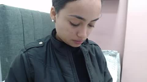 Snapshot of kate_stam chatting on September 18, 2025, 1:24 pm Kari online show from September 18, 2025, 1:24 pm