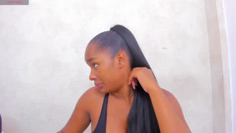 Snapshot of katherin_cruzz chatting on February 7, 2025, 1:43 pm katherin online show from February 7, 2025, 1:43 pm