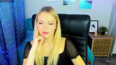 Snapshot of katherineepierce chatting on October 18, 2025, 5:03 pm Katherine online show from October 18, 2025, 5:03 pm