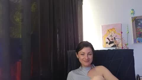 Snapshot of katlopez19 chatting on September 15, 2025, 8:42 pm katalina online show from September 15, 2025, 8:42 pm