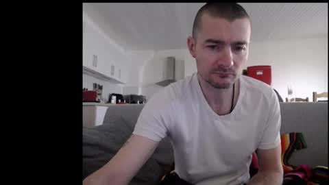 Snapshot of katsufr chatting on March 3, 2025, 7:10 am demyx online show from March 3, 2025, 7:10 am