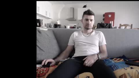 Snapshot of katsufr chatting on November 8, 2025, 12:38 pm demyx online show from November 8, 2025, 12:38 pm