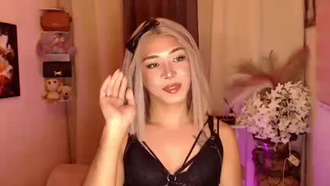 Snapshot of kattiecurrent chatting on November 2, 2025, 6:54 pm Saisy online show from November 2, 2025, 6:54 pm